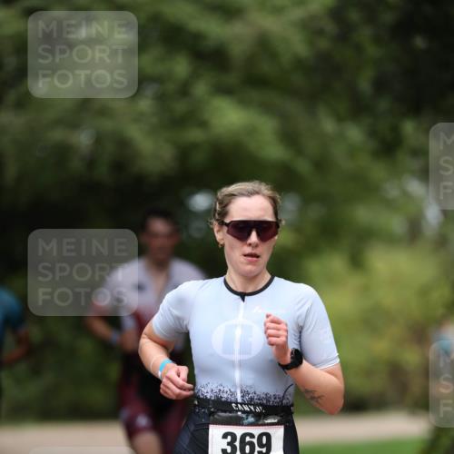 30.08.2026 - Elbe Triathlon Hamburg Antke Förster http://msf.ph/oto/10096317 30.08.2026 10:15:20 Laufen 369 meine-sportfotos.de