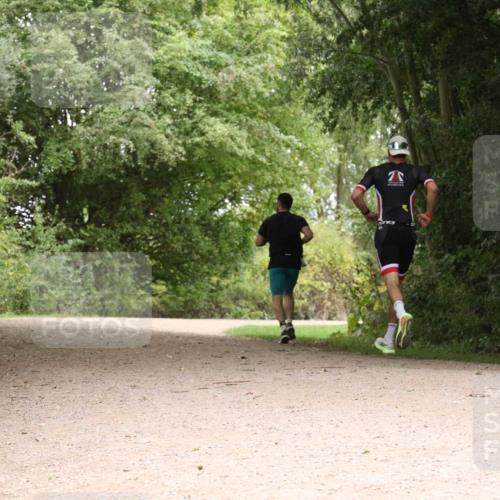 30.08.2026 - Elbe Triathlon Hamburg Antke Förster http://msf.ph/oto/10096322 30.08.2026 10:19:27 Laufen  meine-sportfotos.de