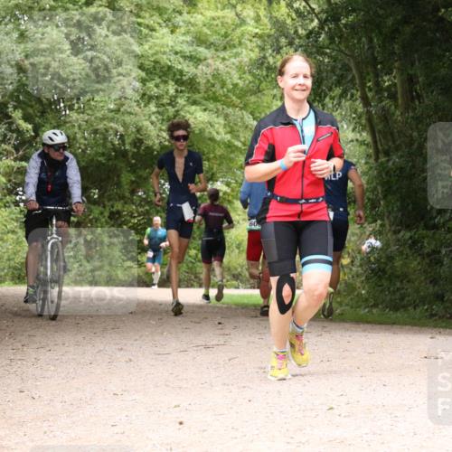 30.08.2026 - Elbe Triathlon Hamburg Antke Förster http://msf.ph/oto/10096342 30.08.2026 10:19:56 Laufen 60 meine-sportfotos.de