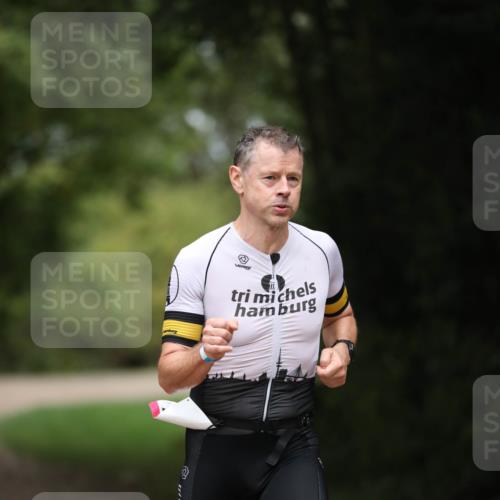30.08.2026 - Elbe Triathlon Hamburg Antke Förster http://msf.ph/oto/10096345 30.08.2026 10:15:37 Laufen  meine-sportfotos.de