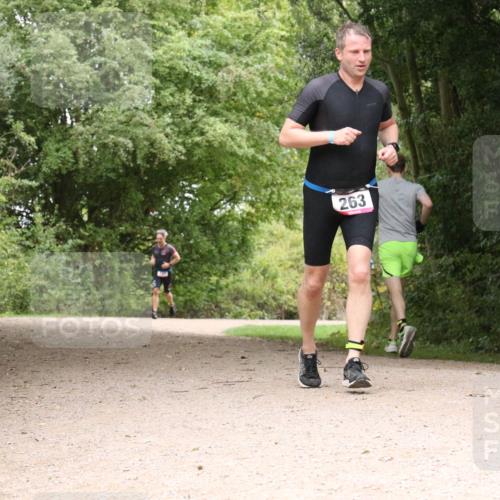 30.08.2026 - Elbe Triathlon Hamburg Antke Förster http://msf.ph/oto/10096366 30.08.2026 10:20:35 Laufen 263 meine-sportfotos.de