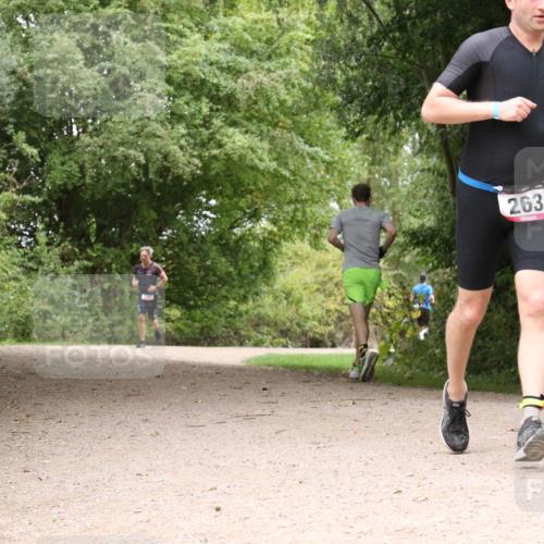 30.08.2026 - Elbe Triathlon Hamburg Antke Förster http://msf.ph/oto/10096368 30.08.2026 10:20:36 Laufen 263, 2 meine-sportfotos.de