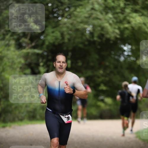 30.08.2026 - Elbe Triathlon Hamburg Antke Förster http://msf.ph/oto/10096375 30.08.2026 10:16:01 Laufen  meine-sportfotos.de