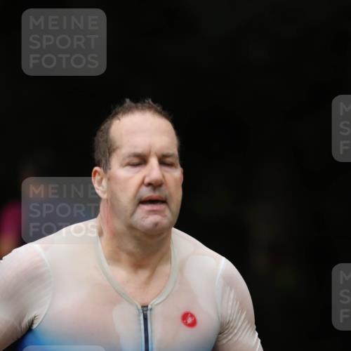 30.08.2026 - Elbe Triathlon Hamburg Antke Förster http://msf.ph/oto/10096383 30.08.2026 10:16:04 Laufen  meine-sportfotos.de