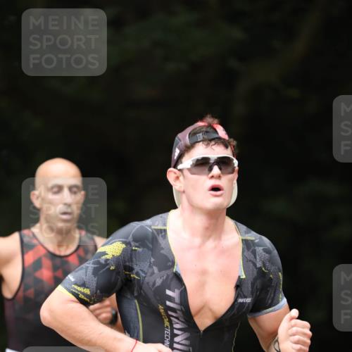 30.08.2026 - Elbe Triathlon Hamburg Antke Förster http://msf.ph/oto/10096411 30.08.2026 10:16:21 Laufen 228 meine-sportfotos.de