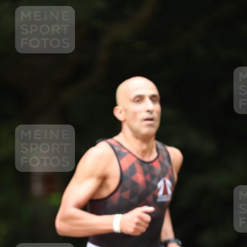 30.08.2026 - Elbe Triathlon Hamburg Antke Förster http://msf.ph/oto/10096413 30.08.2026 10:16:22 Laufen 228 meine-sportfotos.de