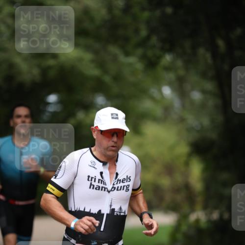 30.08.2026 - Elbe Triathlon Hamburg Antke Förster http://msf.ph/oto/10096487 30.08.2026 10:16:58 Laufen 1990, 274 meine-sportfotos.de