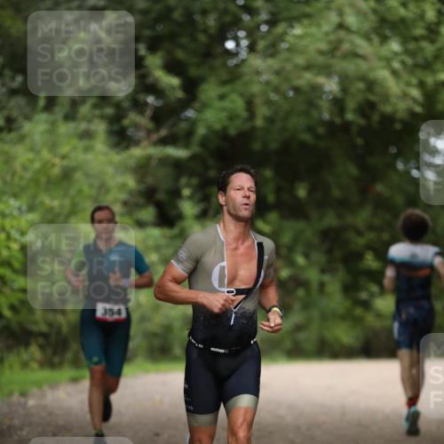 30.08.2026 - Elbe Triathlon Hamburg Antke Förster http://msf.ph/oto/10096499 30.08.2026 10:17:24 Laufen 354 meine-sportfotos.de