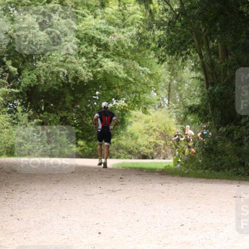 30.08.2026 - Elbe Triathlon Hamburg Antke Förster http://msf.ph/oto/10096504 30.08.2026 10:23:03 Laufen  meine-sportfotos.de