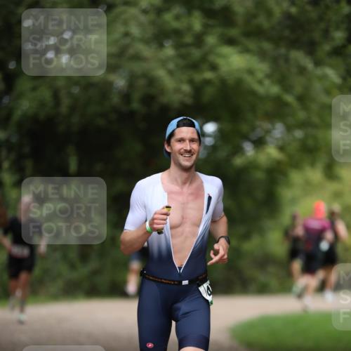 30.08.2026 - Elbe Triathlon Hamburg Antke Förster http://msf.ph/oto/10096519 30.08.2026 10:17:39 Laufen  meine-sportfotos.de