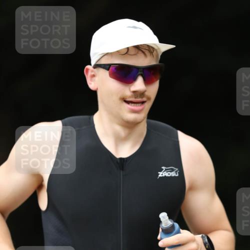 30.08.2026 - Elbe Triathlon Hamburg Antke Förster http://msf.ph/oto/10096533 30.08.2026 10:17:45 Laufen 420 meine-sportfotos.de