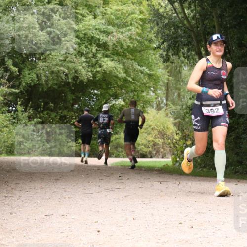 30.08.2026 - Elbe Triathlon Hamburg Antke Förster http://msf.ph/oto/10096534 30.08.2026 10:23:31 Laufen 83, 392 meine-sportfotos.de