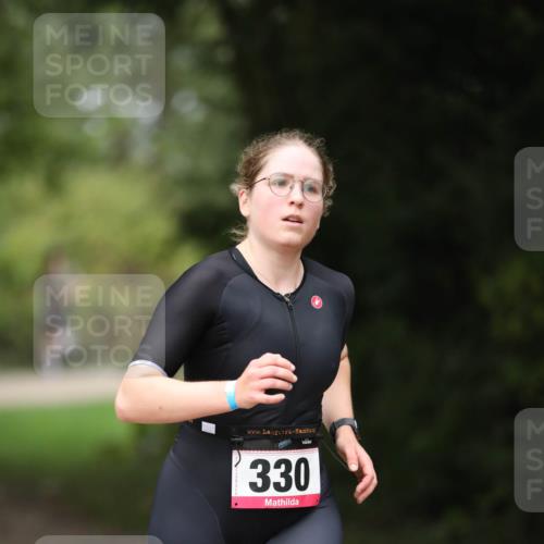 30.08.2026 - Elbe Triathlon Hamburg Antke Förster http://msf.ph/oto/10096535 30.08.2026 10:17:47 Laufen 330 meine-sportfotos.de
