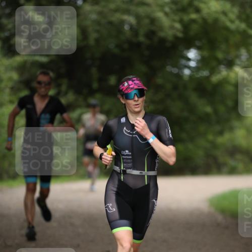 30.08.2026 - Elbe Triathlon Hamburg Antke Förster http://msf.ph/oto/10096543 30.08.2026 10:17:52 Laufen  meine-sportfotos.de