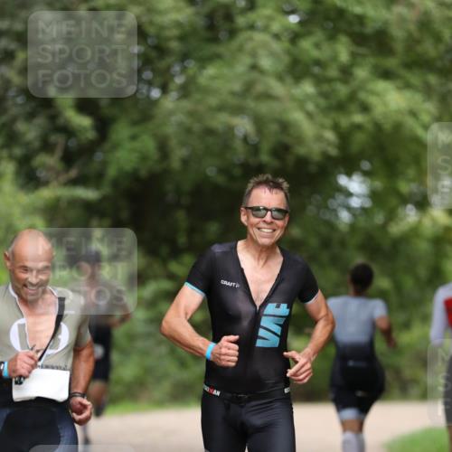 30.08.2026 - Elbe Triathlon Hamburg Antke Förster http://msf.ph/oto/10096549 30.08.2026 10:17:54 Laufen  meine-sportfotos.de