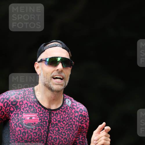 30.08.2026 - Elbe Triathlon Hamburg Antke Förster http://msf.ph/oto/10096585 30.08.2026 10:18:54 Laufen 53, 33, 100, 301 meine-sportfotos.de