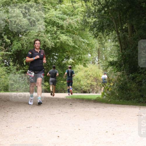 30.08.2026 - Elbe Triathlon Hamburg Antke Förster http://msf.ph/oto/10096600 30.08.2026 10:24:29 Laufen 391 meine-sportfotos.de
