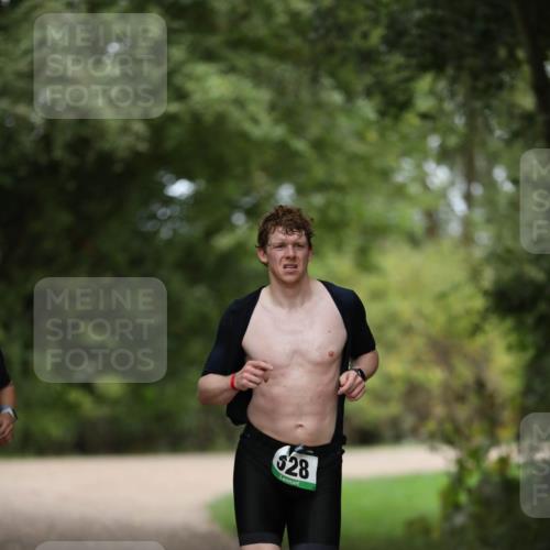30.08.2026 - Elbe Triathlon Hamburg Antke Förster http://msf.ph/oto/10096619 30.08.2026 10:19:23 Laufen 28 meine-sportfotos.de
