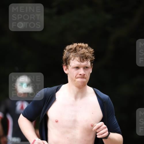 30.08.2026 - Elbe Triathlon Hamburg Antke Förster http://msf.ph/oto/10096623 30.08.2026 10:19:25 Laufen  meine-sportfotos.de
