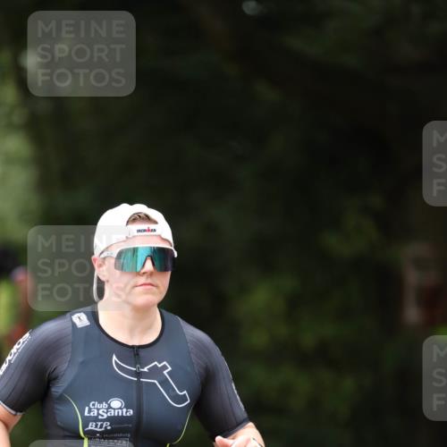 30.08.2026 - Elbe Triathlon Hamburg Antke Förster http://msf.ph/oto/10096625 30.08.2026 10:19:27 Laufen 379 meine-sportfotos.de