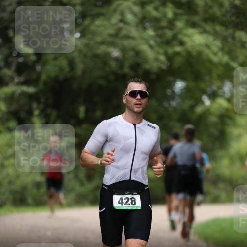 30.08.2026 - Elbe Triathlon Hamburg Antke Förster http://msf.ph/oto/10096633 30.08.2026 10:19:47 Laufen 428 meine-sportfotos.de