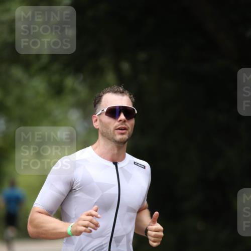 30.08.2026 - Elbe Triathlon Hamburg Antke Förster http://msf.ph/oto/10096637 30.08.2026 10:19:49 Laufen 428 meine-sportfotos.de