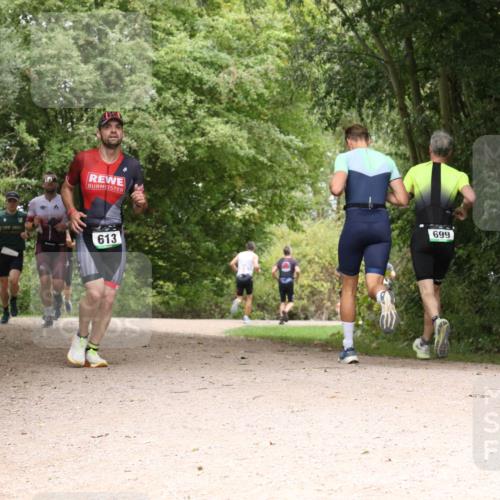 30.08.2026 - Elbe Triathlon Hamburg Antke Förster http://msf.ph/oto/10096642 30.08.2026 10:25:38 Laufen 613, 699 meine-sportfotos.de