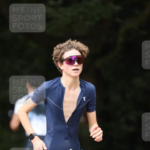 30.08.2026 - Elbe Triathlon Hamburg Antke Förster http://msf.ph/oto/10096653 30.08.2026 10:19:59 Laufen  meine-sportfotos.de