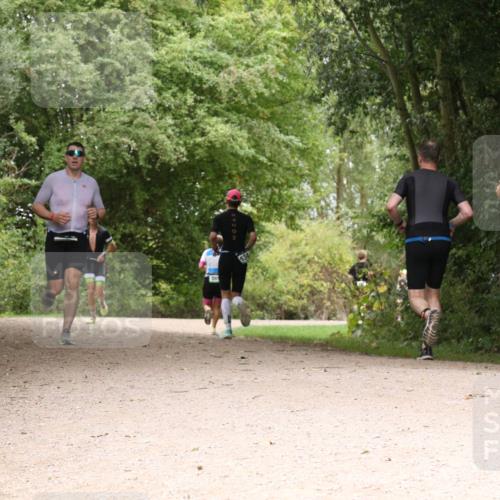 30.08.2026 - Elbe Triathlon Hamburg Antke Förster http://msf.ph/oto/10096686 30.08.2026 10:26:09 Laufen  meine-sportfotos.de