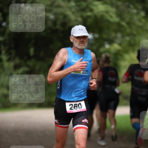 30.08.2026 - Elbe Triathlon Hamburg Antke Förster http://msf.ph/oto/10096721 30.08.2026 10:21:31 Laufen 260 meine-sportfotos.de