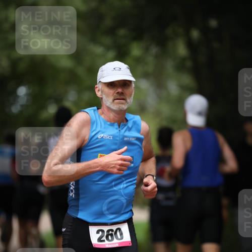 30.08.2026 - Elbe Triathlon Hamburg Antke Förster http://msf.ph/oto/10096723 30.08.2026 10:21:32 Laufen 2011, 260 meine-sportfotos.de