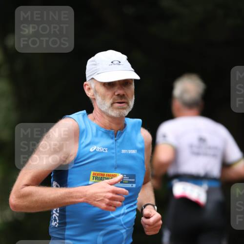 30.08.2026 - Elbe Triathlon Hamburg Antke Förster http://msf.ph/oto/10096725 30.08.2026 10:21:33 Laufen 2011, 260, 9 meine-sportfotos.de