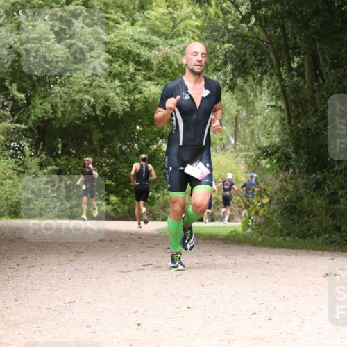 30.08.2026 - Elbe Triathlon Hamburg Antke Förster http://msf.ph/oto/10096726 30.08.2026 10:26:43 Laufen  meine-sportfotos.de