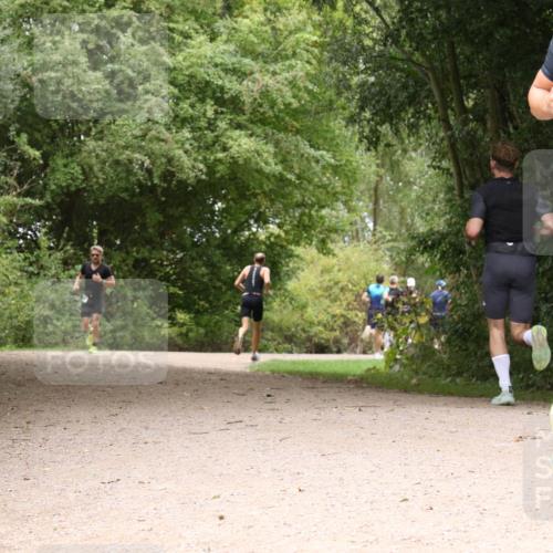 30.08.2026 - Elbe Triathlon Hamburg Antke Förster http://msf.ph/oto/10096728 30.08.2026 10:26:45 Laufen  meine-sportfotos.de