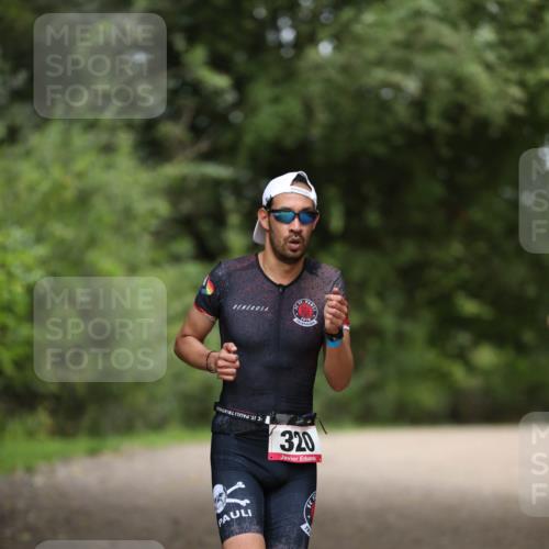 30.08.2026 - Elbe Triathlon Hamburg Antke Förster http://msf.ph/oto/10096743 30.08.2026 10:22:03 Laufen 320 meine-sportfotos.de