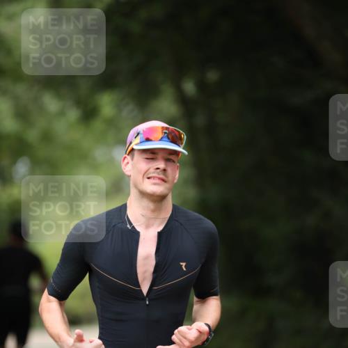 30.08.2026 - Elbe Triathlon Hamburg Antke Förster http://msf.ph/oto/10096757 30.08.2026 10:22:18 Laufen 534 meine-sportfotos.de
