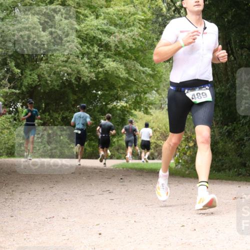 30.08.2026 - Elbe Triathlon Hamburg Antke Förster http://msf.ph/oto/10096764 30.08.2026 10:27:28 Laufen 841, 489 meine-sportfotos.de