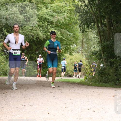 30.08.2026 - Elbe Triathlon Hamburg Antke Förster http://msf.ph/oto/10096770 30.08.2026 10:27:32 Laufen 841 meine-sportfotos.de