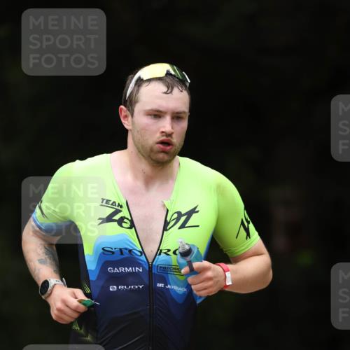 30.08.2026 - Elbe Triathlon Hamburg Antke Förster http://msf.ph/oto/10096789 30.08.2026 10:22:47 Laufen 544, 2004 meine-sportfotos.de