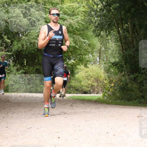 30.08.2026 - Elbe Triathlon Hamburg Antke Förster http://msf.ph/oto/10096790 30.08.2026 10:27:42 Laufen  meine-sportfotos.de