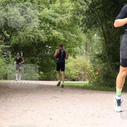 30.08.2026 - Elbe Triathlon Hamburg Antke Förster http://msf.ph/oto/10096816 30.08.2026 10:27:55 Laufen 481 meine-sportfotos.de