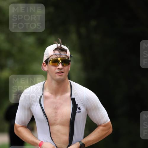 30.08.2026 - Elbe Triathlon Hamburg Antke Förster http://msf.ph/oto/10096817 30.08.2026 10:23:15 Laufen  meine-sportfotos.de