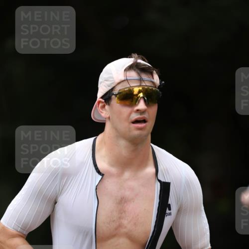 30.08.2026 - Elbe Triathlon Hamburg Antke Förster http://msf.ph/oto/10096819 30.08.2026 10:23:16 Laufen  meine-sportfotos.de