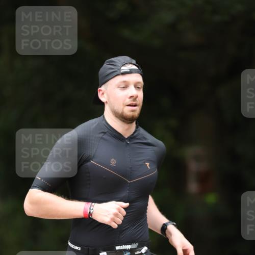 30.08.2026 - Elbe Triathlon Hamburg Antke Förster http://msf.ph/oto/10096829 30.08.2026 10:23:21 Laufen 641 meine-sportfotos.de