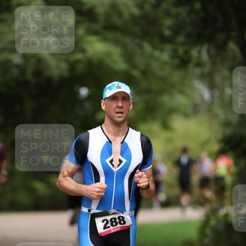 30.08.2026 - Elbe Triathlon Hamburg Antke Förster http://msf.ph/oto/10096869 30.08.2026 10:24:03 Laufen 288 meine-sportfotos.de