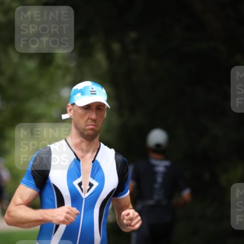 30.08.2026 - Elbe Triathlon Hamburg Antke Förster http://msf.ph/oto/10096871 30.08.2026 10:24:03 Laufen 288 meine-sportfotos.de