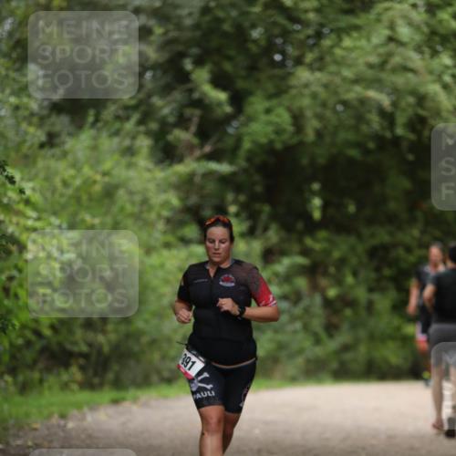 30.08.2026 - Elbe Triathlon Hamburg Antke Förster http://msf.ph/oto/10096901 30.08.2026 10:24:29 Laufen 391 meine-sportfotos.de