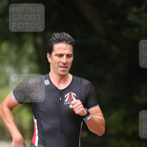 30.08.2026 - Elbe Triathlon Hamburg Antke Förster http://msf.ph/oto/10096919 30.08.2026 10:24:38 Laufen  meine-sportfotos.de