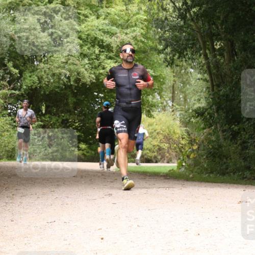30.08.2026 - Elbe Triathlon Hamburg Antke Förster http://msf.ph/oto/10096922 30.08.2026 10:30:11 Laufen 430 meine-sportfotos.de