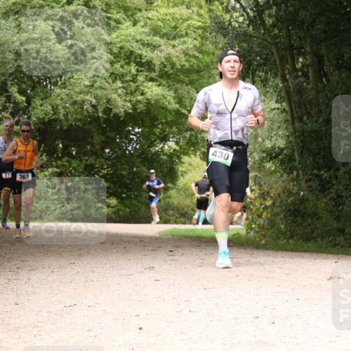 30.08.2026 - Elbe Triathlon Hamburg Antke Förster http://msf.ph/oto/10096934 30.08.2026 10:30:16 Laufen 27, 363, 430 meine-sportfotos.de